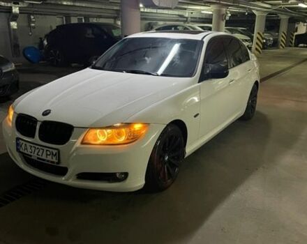 Белый БМВ 3 Серия, объемом двигателя 3 л и пробегом 324 тыс. км за 9400 $, фото 1 на Automoto.ua