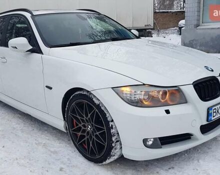 Белый БМВ 3 Серия, объемом двигателя 2 л и пробегом 416 тыс. км за 7900 $, фото 1 на Automoto.ua