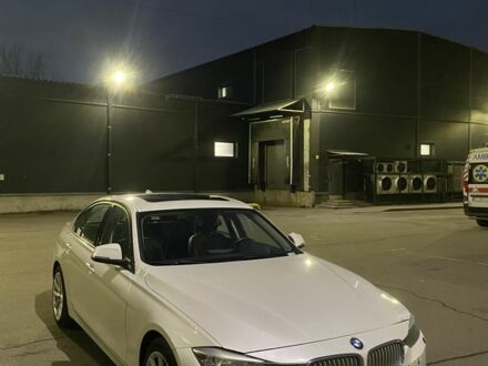 Белый БМВ 3 Серия, объемом двигателя 2 л и пробегом 290 тыс. км за 8900 $, фото 1 на Automoto.ua