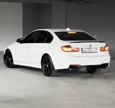 Білий БМВ 3 Серія, об'ємом двигуна 2 л та пробігом 152 тис. км за 12000 $, фото 1 на Automoto.ua