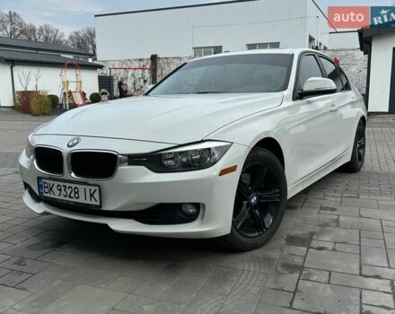 Белый БМВ 3 Серия, объемом двигателя 2 л и пробегом 341 тыс. км за 9500 $, фото 1 на Automoto.ua