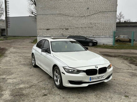 Белый БМВ 3 Серия, объемом двигателя 2 л и пробегом 214 тыс. км за 10000 $, фото 1 на Automoto.ua
