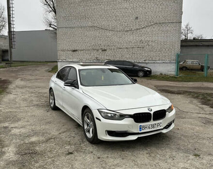 Белый БМВ 3 Серия, объемом двигателя 2 л и пробегом 214 тыс. км за 10000 $, фото 1 на Automoto.ua