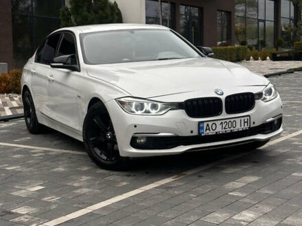Белый БМВ 3 Серия, объемом двигателя 2 л и пробегом 367 тыс. км за 11000 $, фото 1 на Automoto.ua