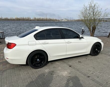 Белый БМВ 3 Серия, объемом двигателя 2 л и пробегом 329 тыс. км за 11900 $, фото 1 на Automoto.ua