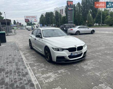 Білий БМВ 3 Серія, об'ємом двигуна 2 л та пробігом 245 тис. км за 13500 $, фото 1 на Automoto.ua