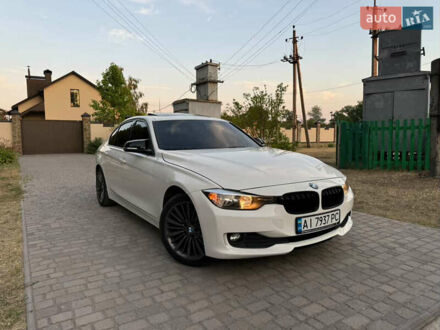 Білий БМВ 3 Серія, об'ємом двигуна 2 л та пробігом 210 тис. км за 10700 $, фото 1 на Automoto.ua