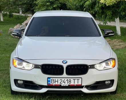 Белый БМВ 3 Серия, объемом двигателя 2 л и пробегом 298 тыс. км за 12299 $, фото 1 на Automoto.ua