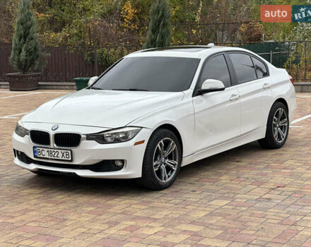 БМВ 3 Серія 2012 у Києві на Automoto.ua Білий БМВ 3 Серія, об'ємом двигуна 2 л та пробігом 204 тис. км за 9850 $, фото 1 на Automoto.ua