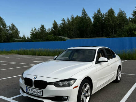 Белый БМВ 3 Серия, объемом двигателя 2 л и пробегом 243 тыс. км за 12200 $, фото 1 на Automoto.ua