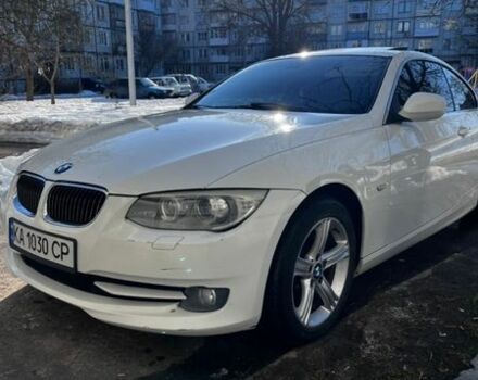 Белый БМВ 3 Серия, объемом двигателя 3 л и пробегом 206 тыс. км за 10000 $, фото 1 на Automoto.ua