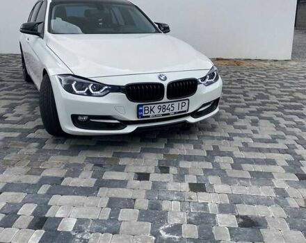 Белый БМВ 3 Серия, объемом двигателя 2 л и пробегом 237 тыс. км за 12900 $, фото 1 на Automoto.ua