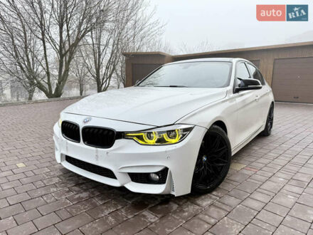 Белый БМВ 3 Серия, объемом двигателя 2 л и пробегом 175 тыс. км за 13999 $, фото 1 на Automoto.ua
