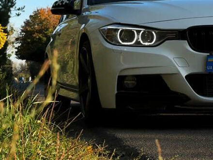 Білий БМВ 3 Серія, об'ємом двигуна 2 л та пробігом 230 тис. км за 13250 $, фото 1 на Automoto.ua