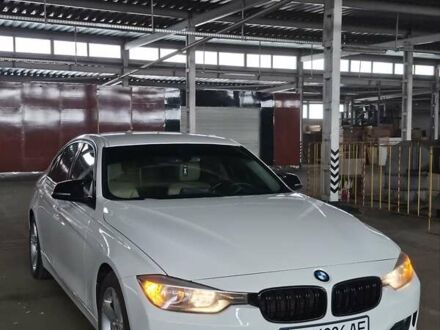 Белый БМВ 3 Серия, объемом двигателя 2 л и пробегом 250 тыс. км за 10900 $, фото 1 на Automoto.ua