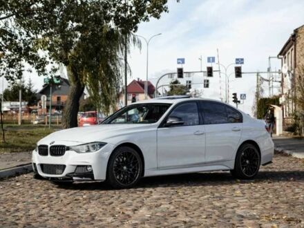 Белый БМВ 3 Серия, объемом двигателя 2 л и пробегом 143 тыс. км за 14500 $, фото 1 на Automoto.ua