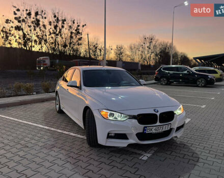Белый БМВ 3 Серия, объемом двигателя 2 л и пробегом 197 тыс. км за 12700 $, фото 1 на Automoto.ua