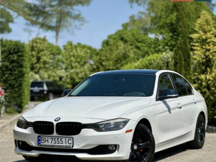 Білий БМВ 3 Серія, об'ємом двигуна 2 л та пробігом 214 тис. км за 12600 $, фото 1 на Automoto.ua