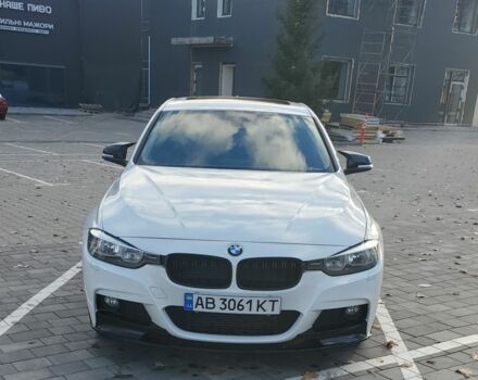 Білий БМВ 3 Серія, об'ємом двигуна 2 л та пробігом 145 тис. км за 12500 $, фото 1 на Automoto.ua