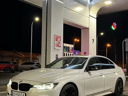 Белый БМВ 3 Серия, объемом двигателя 2 л и пробегом 197 тыс. км за 14000 $, фото 1 на Automoto.ua