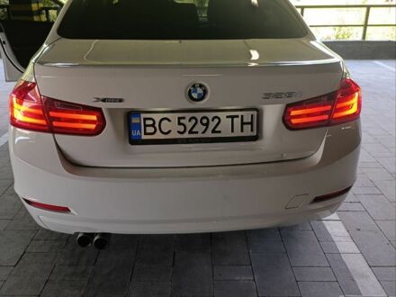 Белый БМВ 3 Серия, объемом двигателя 2 л и пробегом 225 тыс. км за 11200 $, фото 1 на Automoto.ua