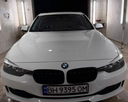 Белый БМВ 3 Серия, объемом двигателя 2 л и пробегом 211 тыс. км за 12200 $, фото 1 на Automoto.ua