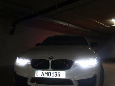 Белый БМВ 3 Серия, объемом двигателя 2 л и пробегом 142 тыс. км за 14444 $, фото 1 на Automoto.ua