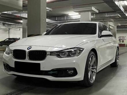 БМВ 3 Серия 2016 в Киеве на Automoto.ua Белый БМВ 3 Серия, объемом двигателя 0 л и пробегом 115 тыс. км за 11800 $, фото 1 на Automoto.ua