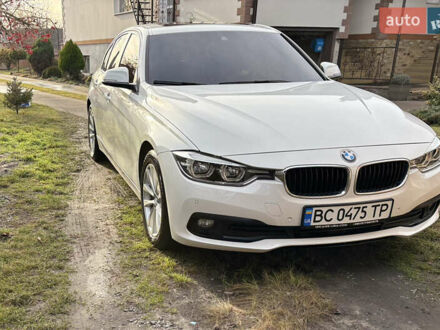 Белый БМВ 3 Серия, объемом двигателя 2 л и пробегом 122 тыс. км за 20500 $, фото 1 на Automoto.ua