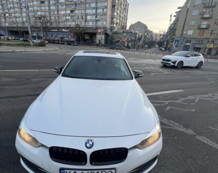 Белый БМВ 3 Серия, объемом двигателя 2 л и пробегом 220 тыс. км за 8000 $, фото 1 на Automoto.ua