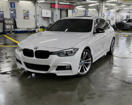 Белый БМВ 3 Серия, объемом двигателя 2 л и пробегом 99 тыс. км за 19500 $, фото 1 на Automoto.ua