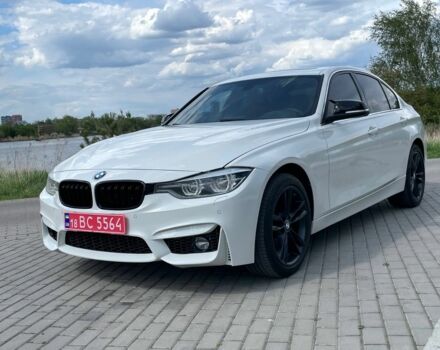 Белый БМВ 3 Серия, объемом двигателя 2 л и пробегом 199 тыс. км за 16900 $, фото 1 на Automoto.ua