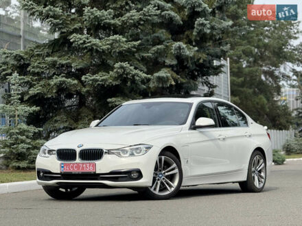 Білий БМВ 3 Серія, об'ємом двигуна 2 л та пробігом 79 тис. км за 19300 $, фото 1 на Automoto.ua