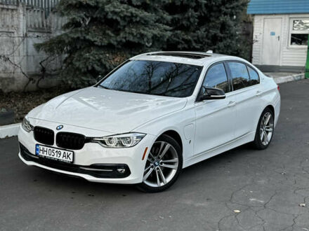Білий БМВ 3 Серія, об'ємом двигуна 2 л та пробігом 99 тис. км за 17800 $, фото 1 на Automoto.ua