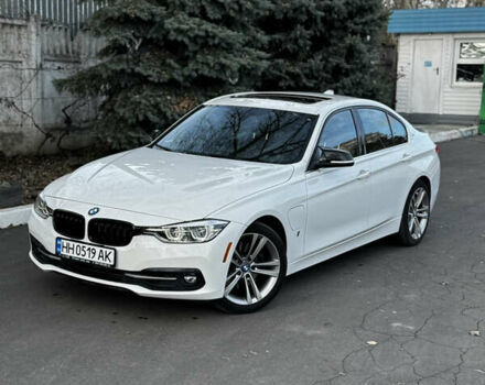 Білий БМВ 3 Серія, об'ємом двигуна 2 л та пробігом 99 тис. км за 17800 $, фото 1 на Automoto.ua