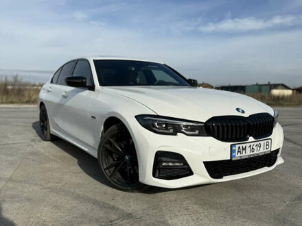 Белый БМВ 3 Серия, объемом двигателя 2 л и пробегом 114 тыс. км за 38000 $, фото 1 на Automoto.ua