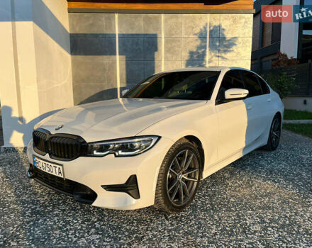 Белый БМВ 3 Серия, объемом двигателя 2 л и пробегом 74 тыс. км за 31000 $, фото 1 на Automoto.ua