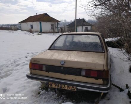 Бежевий БМВ 3 Серія, об'ємом двигуна 0 л та пробігом 250 тис. км за 400 $, фото 1 на Automoto.ua