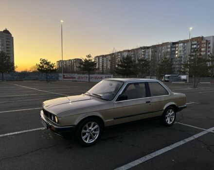 Бежевый БМВ 3 Серия, объемом двигателя 1.8 л и пробегом 500 тыс. км за 2100 $, фото 2 на Automoto.ua