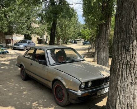 Бежевый БМВ 3 Серия, объемом двигателя 1.8 л и пробегом 500 тыс. км за 2100 $, фото 10 на Automoto.ua