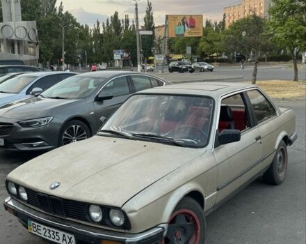Бежевый БМВ 3 Серия, объемом двигателя 1.8 л и пробегом 500 тыс. км за 2100 $, фото 9 на Automoto.ua