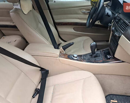 Бежевый БМВ 3 Серия, объемом двигателя 2.5 л и пробегом 255 тыс. км за 4500 $, фото 12 на Automoto.ua