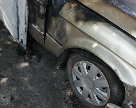 Бежевый БМВ 3 Серия, объемом двигателя 0 л и пробегом 100 тыс. км за 239 $, фото 1 на Automoto.ua