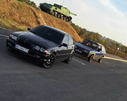 Черный БМВ 3 Серия, объемом двигателя 1.9 л и пробегом 500 тыс. км за 3800 $, фото 6 на Automoto.ua