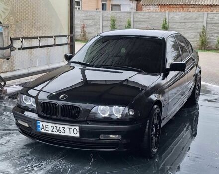 Черный БМВ 3 Серия, объемом двигателя 1.9 л и пробегом 500 тыс. км за 3800 $, фото 5 на Automoto.ua
