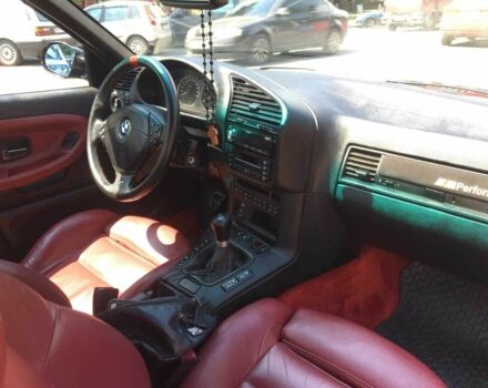 Чорний БМВ 3 Серія, об'ємом двигуна 2.8 л та пробігом 309 тис. км за 7800 $, фото 2 на Automoto.ua