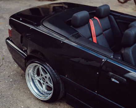 Черный БМВ 3 Серия, объемом двигателя 2.79 л и пробегом 188 тыс. км за 11500 $, фото 9 на Automoto.ua