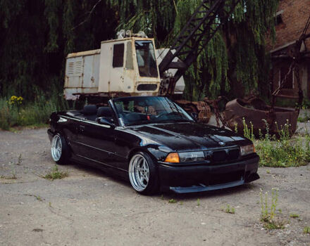 Черный БМВ 3 Серия, объемом двигателя 2.79 л и пробегом 188 тыс. км за 11500 $, фото 1 на Automoto.ua