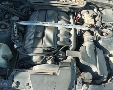 Черный БМВ 3 Серия, объемом двигателя 3 л и пробегом 100 тыс. км за 3574 $, фото 5 на Automoto.ua