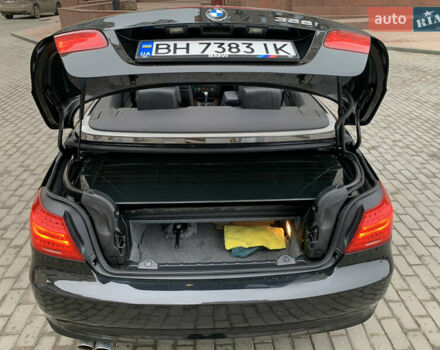 Черный БМВ 3 Серия, объемом двигателя 3 л и пробегом 151 тыс. км за 14000 $, фото 4 на Automoto.ua